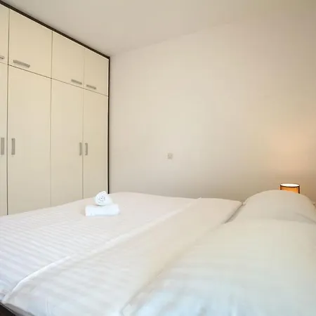 Apartment In With Terrace, Air Conditioning, Wifi, Washing Machine *